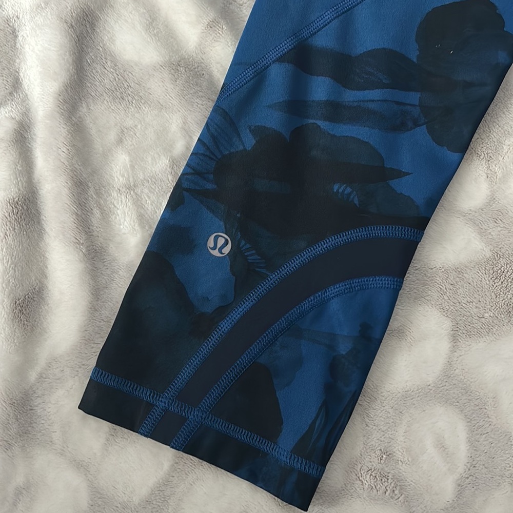 Lululemon Run Inspire Jumbo Inky Floral Crop Leggings Tights Size 6 - Picture 8 of 10